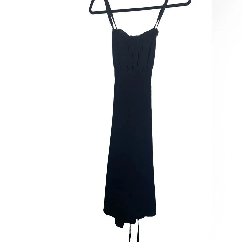 Forever 21 Black Lace Up Holiday Reception Semi Formal Dress (L)